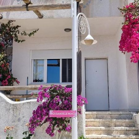 Vila 15 Bougainville Sarandë Exterior foto